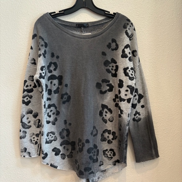 New T Party Fashion Pullover Sweater Sweatshirt Grey Ombre Size Small Hi Low Rem - Picture 1 of 5